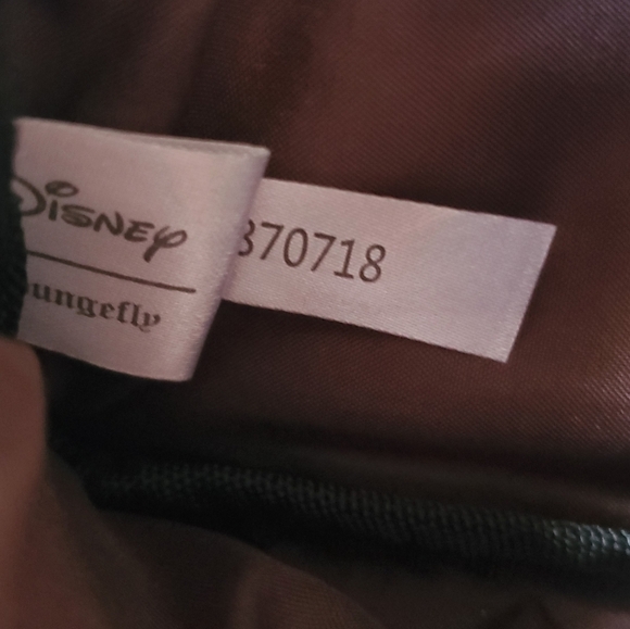 Rare NWOT Loungefly Disney Lilo & Stitch Tropical Key Ring ID Wallet - Picture 4 of 6